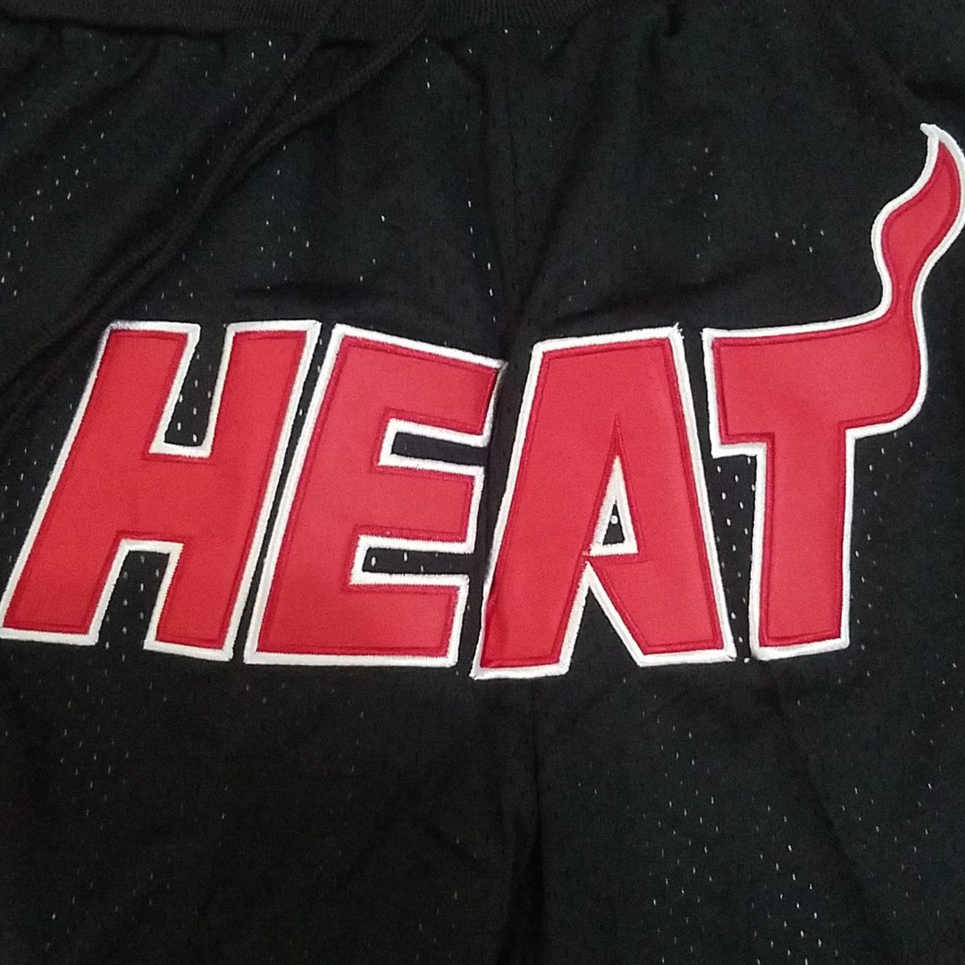 Heat Vintage Shorts - Black